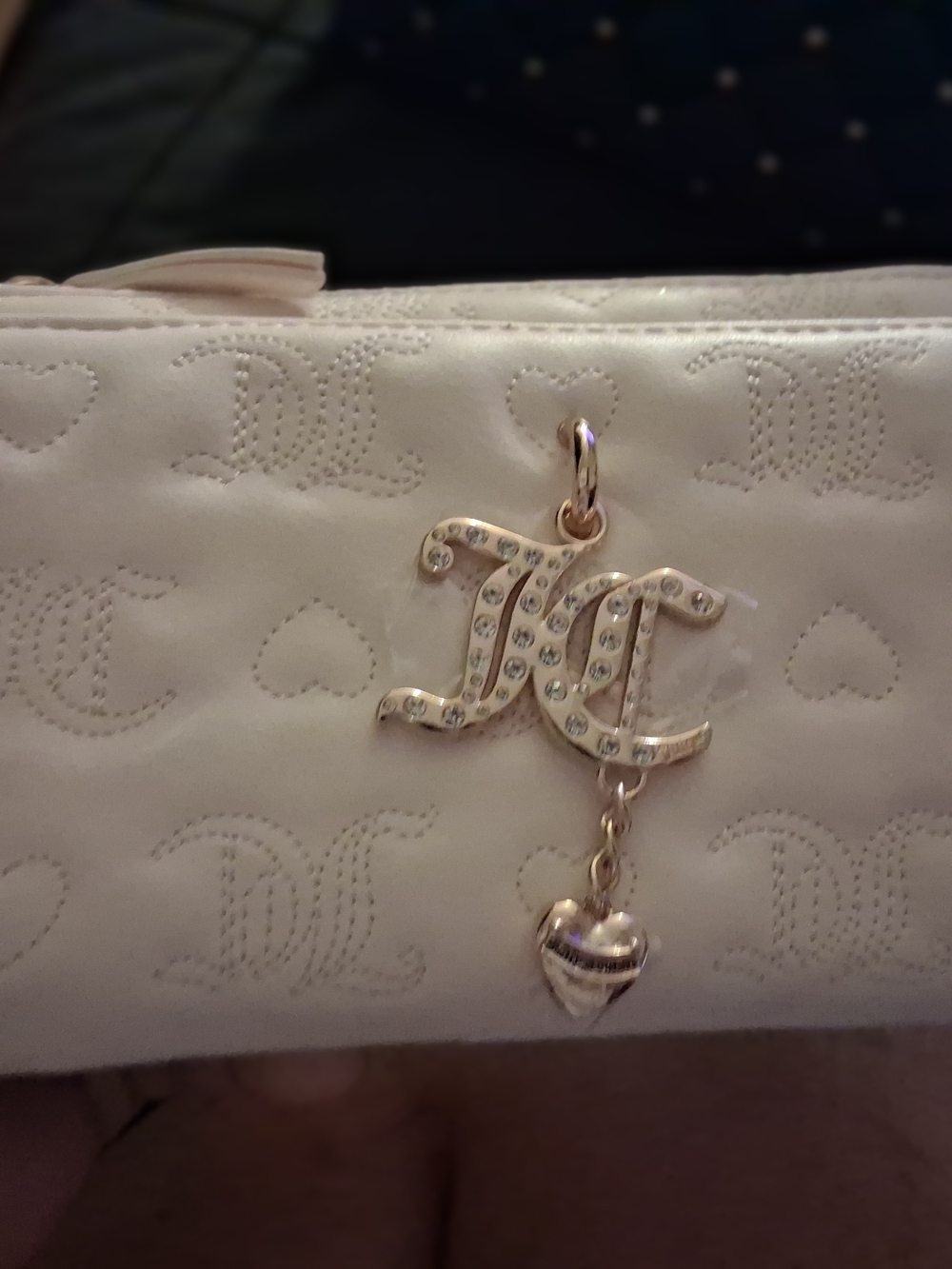 Juicy COUTURE 0Quilted Heart Charm Wallet - Women's Designer-Inspired Clutch